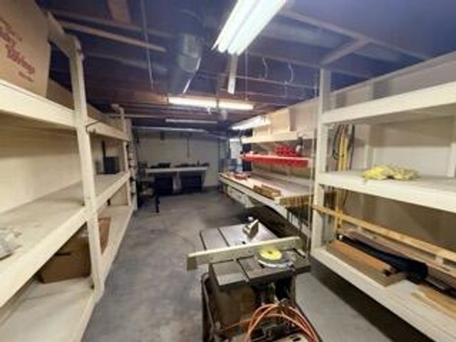 5240 Linden CIRCLE, Racine, WI 53406