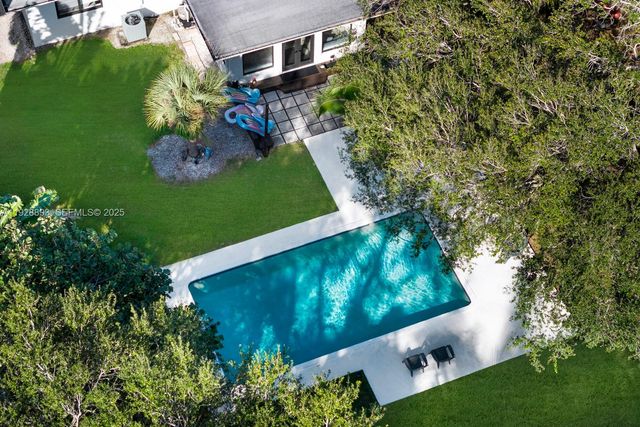 4191 Braganza Ave, Miami, FL 33133