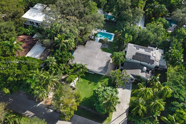 4191 Braganza Ave, Miami, FL 33133