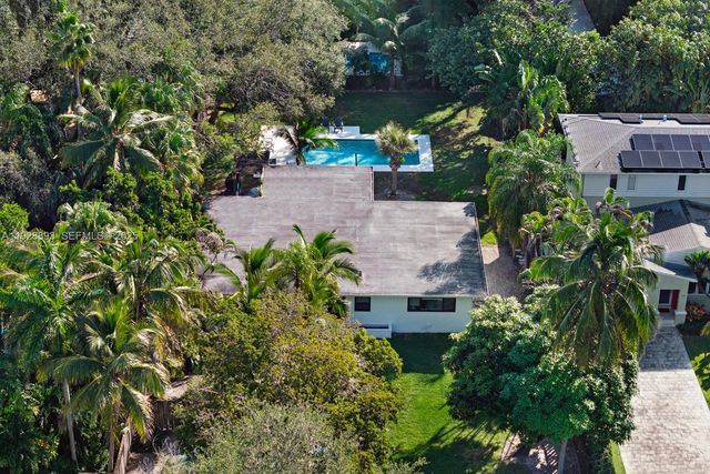 4191 Braganza Ave, Miami, FL 33133