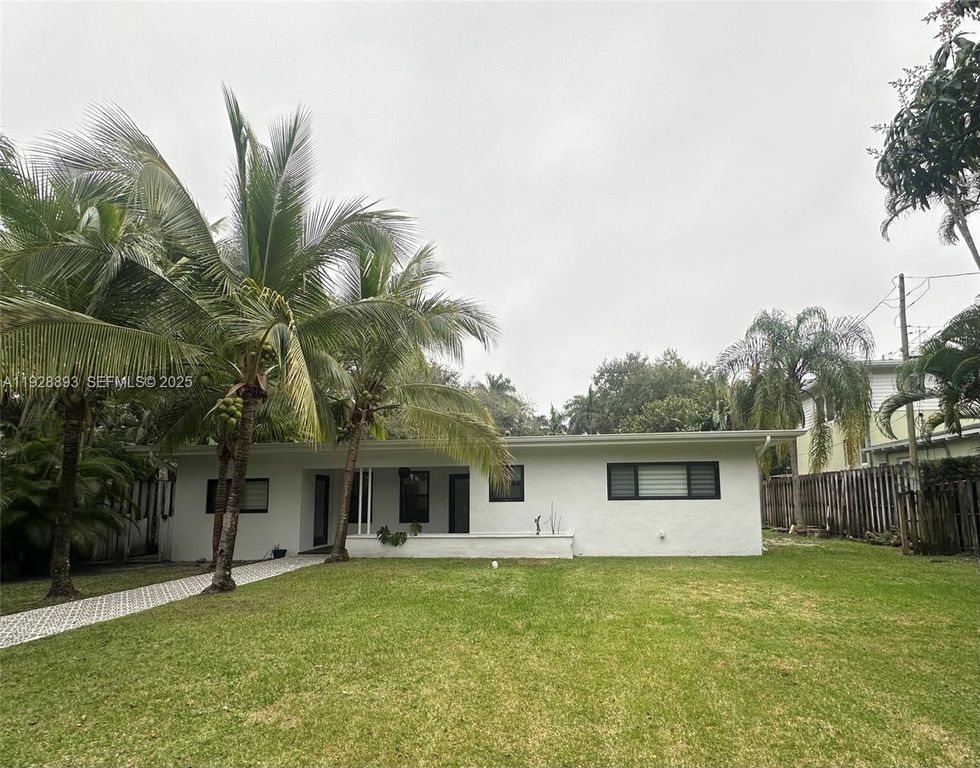 4191 Braganza Ave, Miami, FL 33133