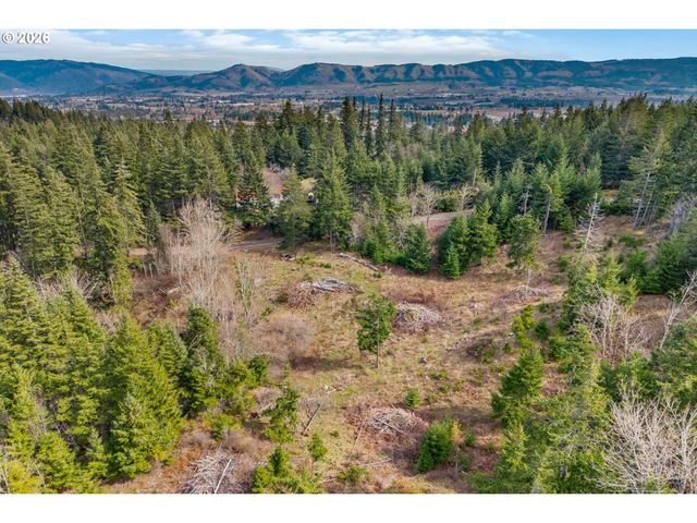 5195 YORK HILL Dr, Hood River, OR 97031
