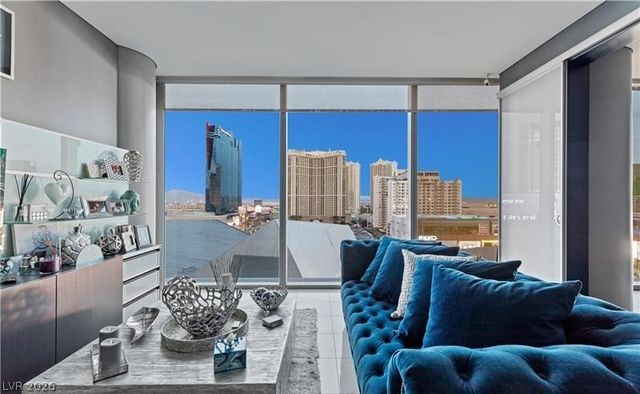 3722 Las Vegas Boulevard 705E, Las Vegas, NV 89158