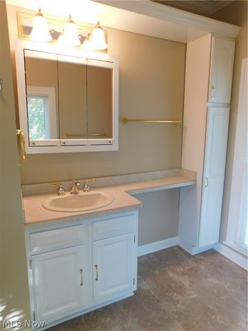 57 Tuttle Court, Geneva, OH 44041