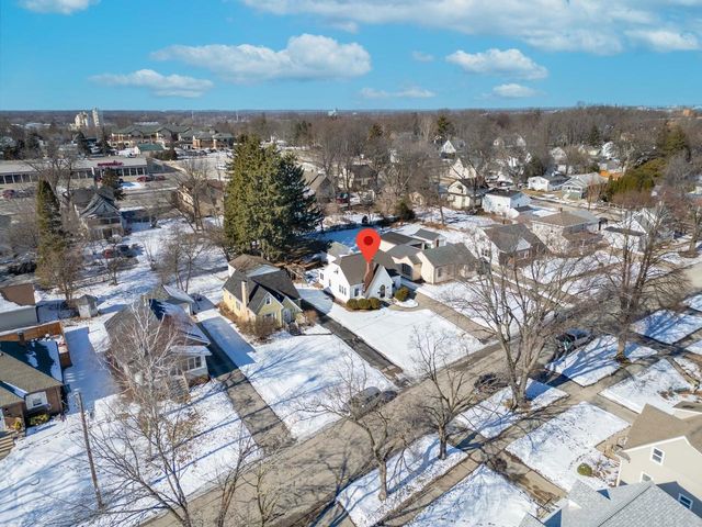 1226 S CLAY STREET, Green Bay, WI 54301