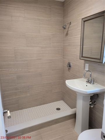 620 SW 6th Ave 2, Miami, FL 33130