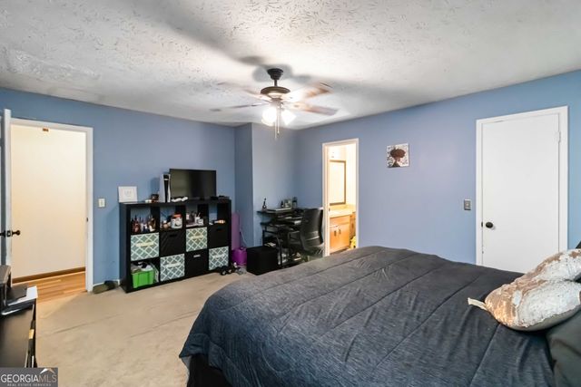 5272 Cumberland Way, Stone Mountain, GA 30087