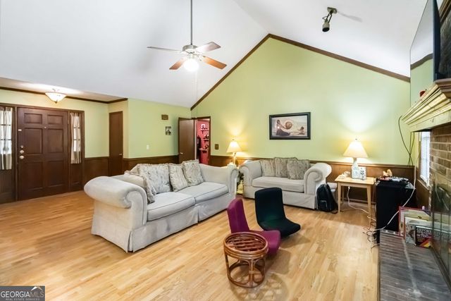 5272 Cumberland Way, Stone Mountain, GA 30087