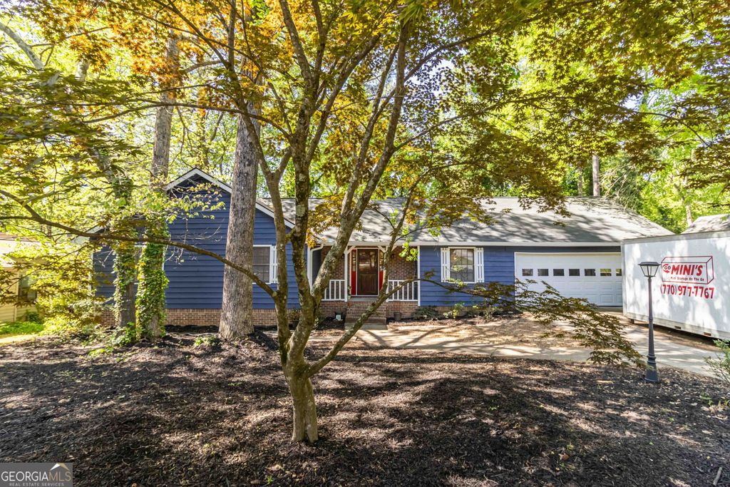 5272 Cumberland Way, Stone Mountain, GA 30087