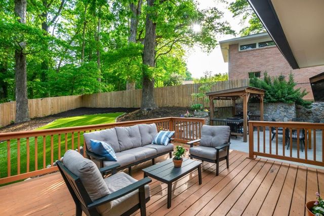 1461 Lively Ridge Road NE, Atlanta, GA 30329