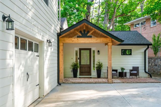 1461 Lively Ridge Road NE, Atlanta, GA 30329