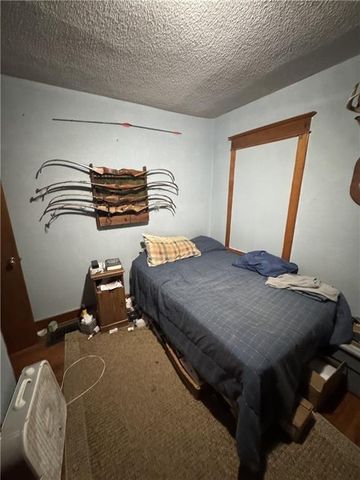 225 W Moore Street, Independence, MO 64050