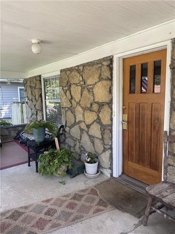 225 W Moore Street, Independence, MO 64050