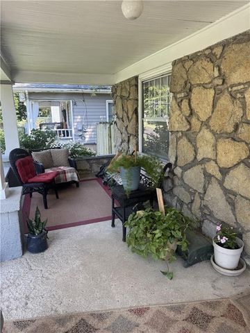 225 W Moore Street, Independence, MO 64050