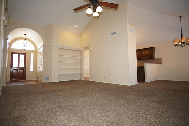 2045 PUEBLO NUEVO Circle, El Paso, TX 79936