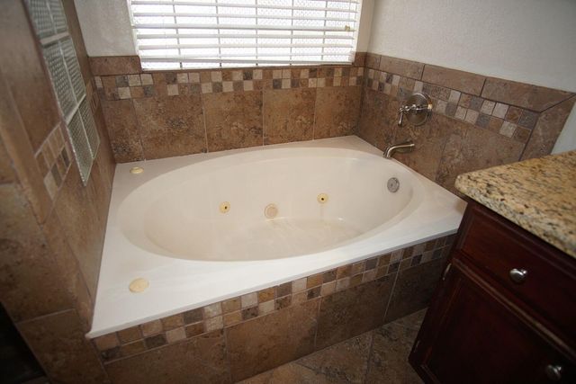 2045 PUEBLO NUEVO Circle, El Paso, TX 79936