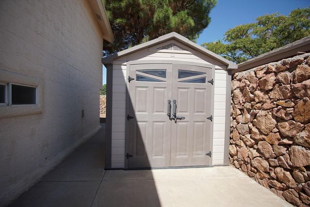 2045 PUEBLO NUEVO Circle, El Paso, TX 79936