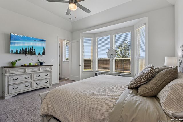 2848 Maximilian Ln, New Braunfels, TX 78130