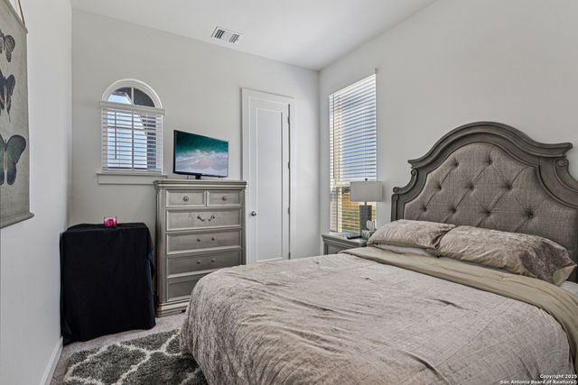 2848 Maximilian Ln, New Braunfels, TX 78130