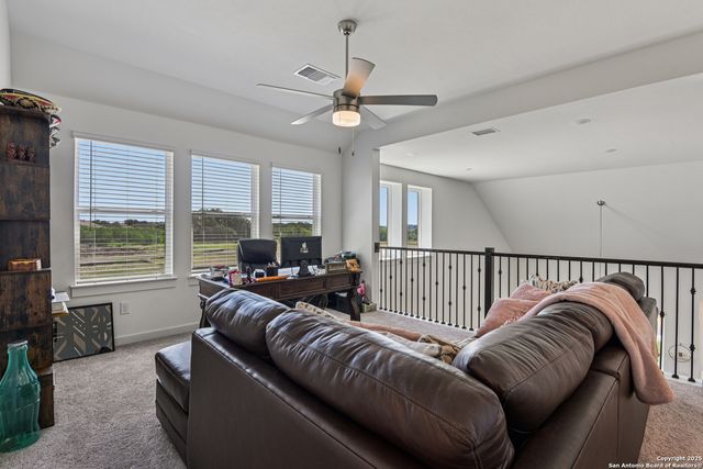 2848 Maximilian Ln, New Braunfels, TX 78130