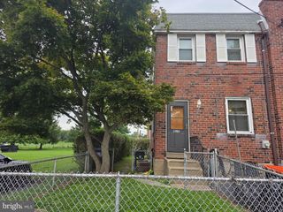 915 LINCOLN TER, Chester, PA 19013
