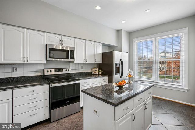 6405 LITTLE POTTERS LN, Alexandria, VA 22310