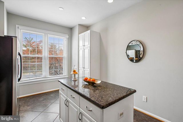 6405 LITTLE POTTERS LN, Alexandria, VA 22310