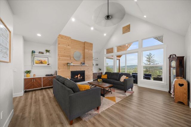 9597 N Peaceful Pine Ln, Spokane, WA 99224