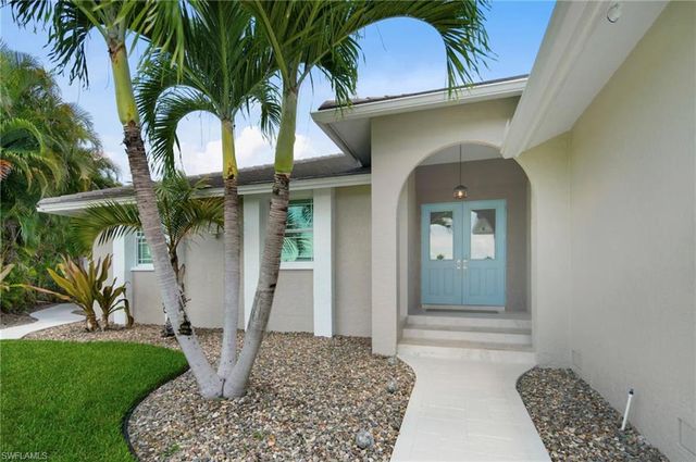 920 E Inlet DR, Marco Island, FL 34145