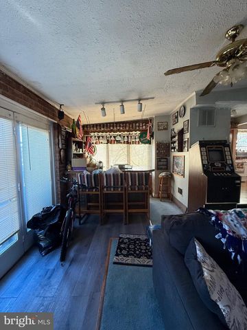 8715 OLD HARFORD RD, Baltimore, MD 21234