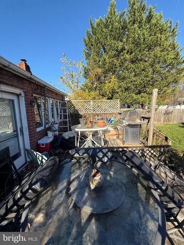 8715 OLD HARFORD RD, Baltimore, MD 21234