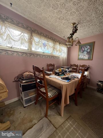 8715 OLD HARFORD RD, Baltimore, MD 21234