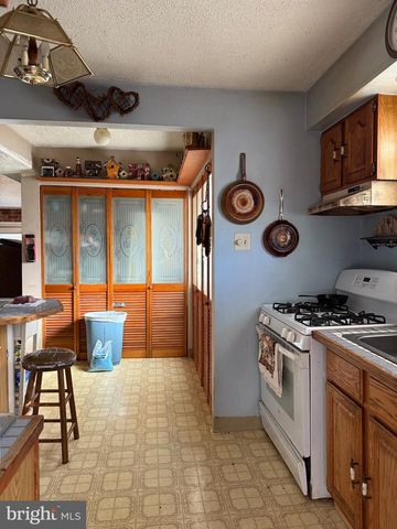 8715 OLD HARFORD RD, Baltimore, MD 21234