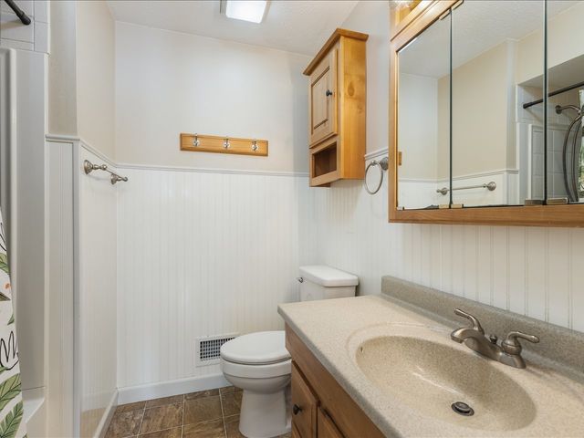 590 Brentwood Road, Machesney Park, IL 61115