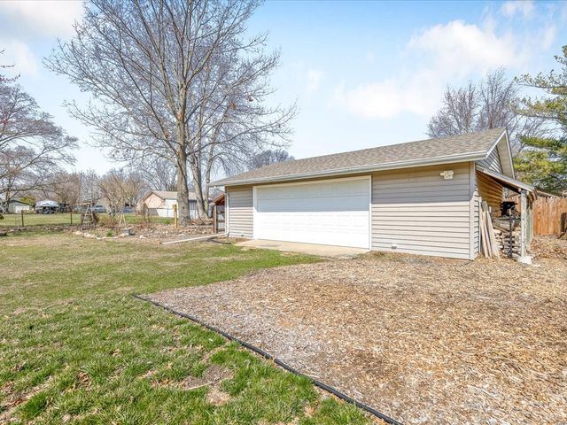 590 Brentwood Road, Machesney Park, IL 61115