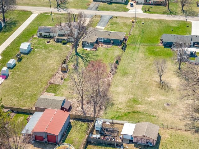 590 Brentwood Road, Machesney Park, IL 61115