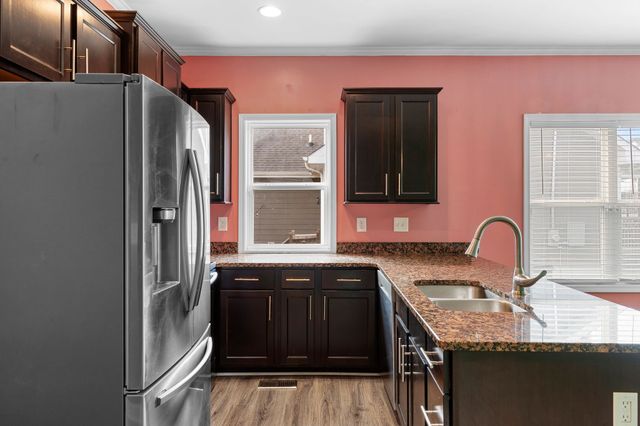 228 Hadleys Bend Blvd, Old Hickory, TN 37138