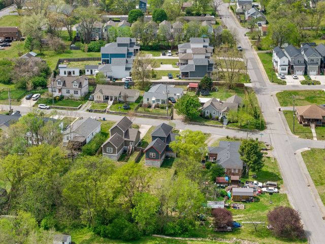228 Hadleys Bend Blvd, Old Hickory, TN 37138