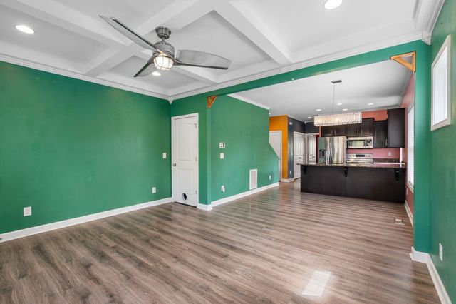 228 Hadleys Bend Blvd, Old Hickory, TN 37138