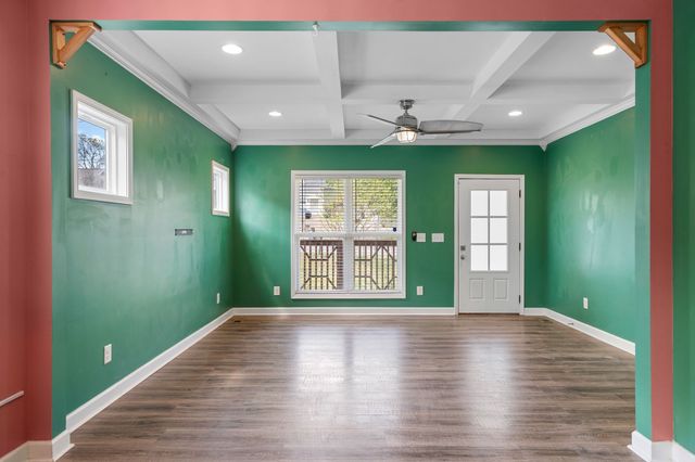 228 Hadleys Bend Blvd, Old Hickory, TN 37138