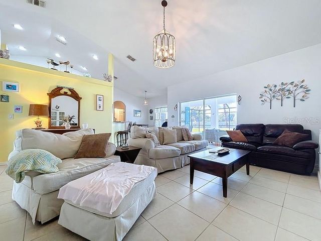 2105 14TH STREET W, Palmetto, FL 34221