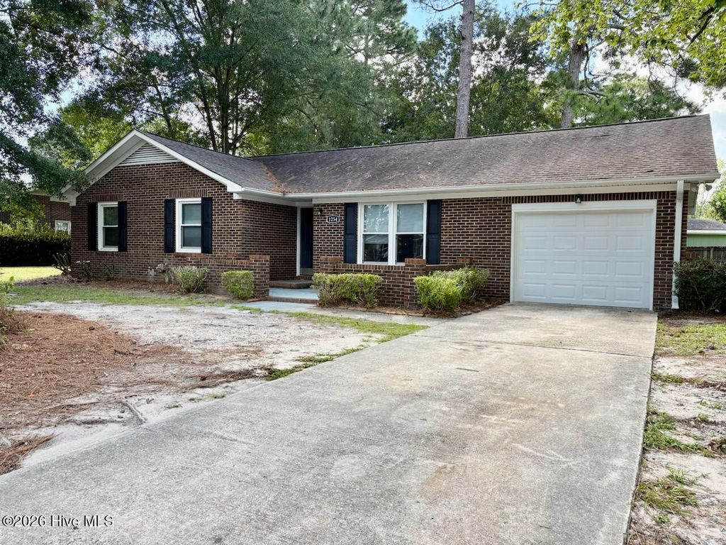 1234 Kenningston Street, Wilmington, NC 28405