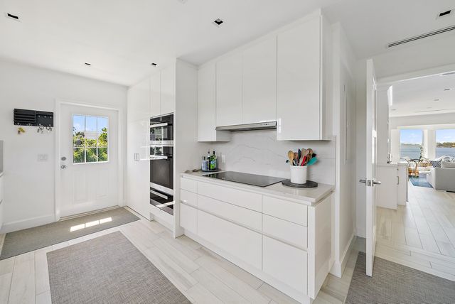 209 Evans Lane, Manalapan, FL 33462