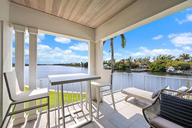 209 Evans Lane, Manalapan, FL 33462