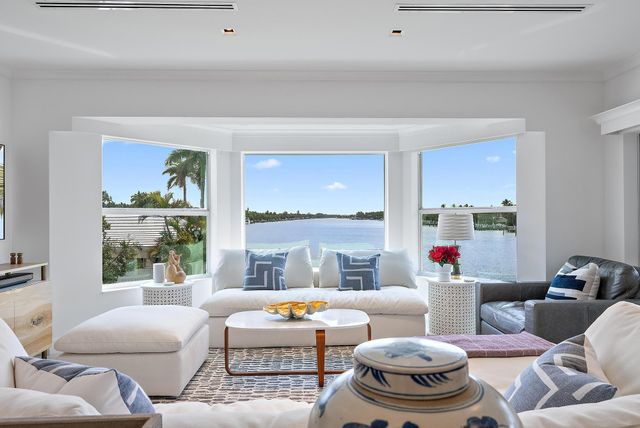 209 Evans Lane, Manalapan, FL 33462