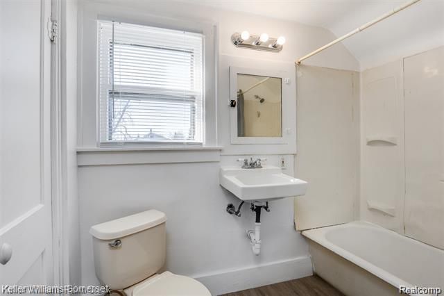 7559 Studebaker Avenue, Warren, MI 48091