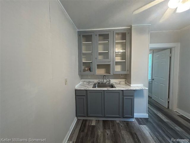 7559 Studebaker Avenue, Warren, MI 48091
