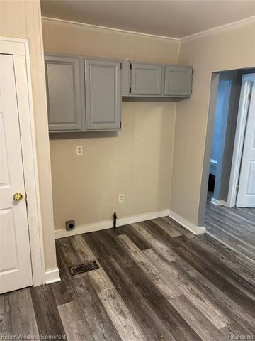 7559 Studebaker Avenue, Warren, MI 48091