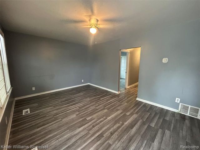 7559 Studebaker Avenue, Warren, MI 48091