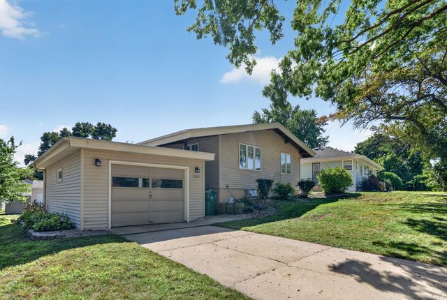 2360 15th Avenue NW, Rochester, MN 55901